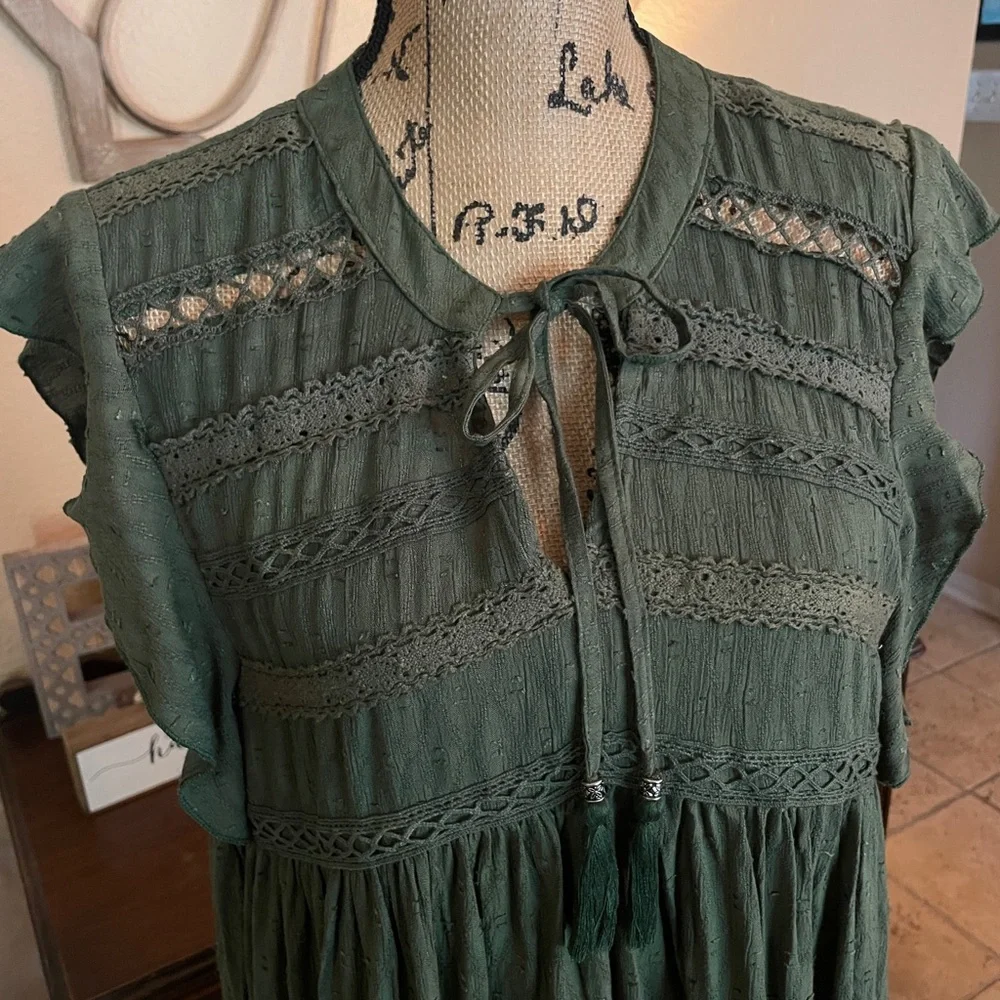 Green Ruffled Women's Dress - Picture 3 of 11